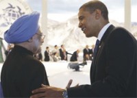 رئيس الوزراء الهندي مانموهان سينغ مع الرئيس الامريكي باراك اوباما في مدينة لاكيلا  بايطاليا  خاص 